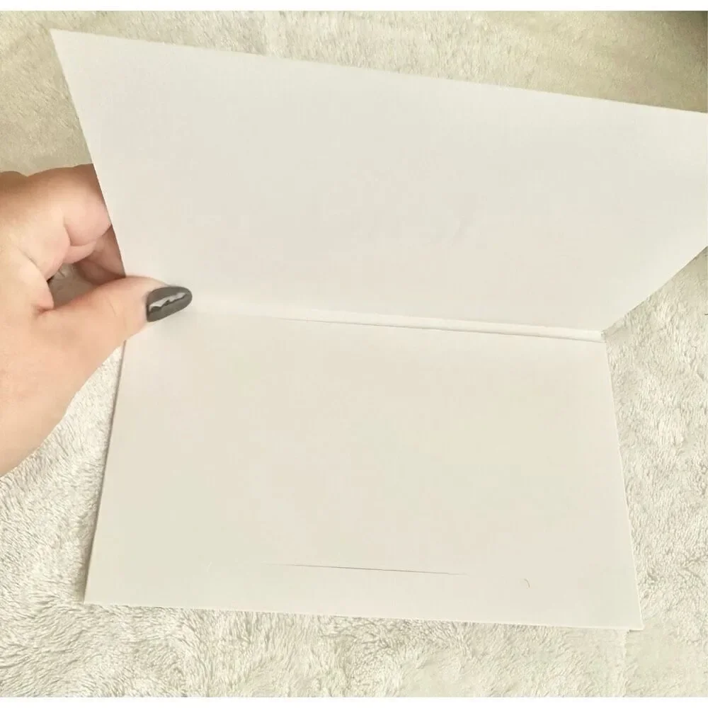 Blank Christian Dior white card ￼